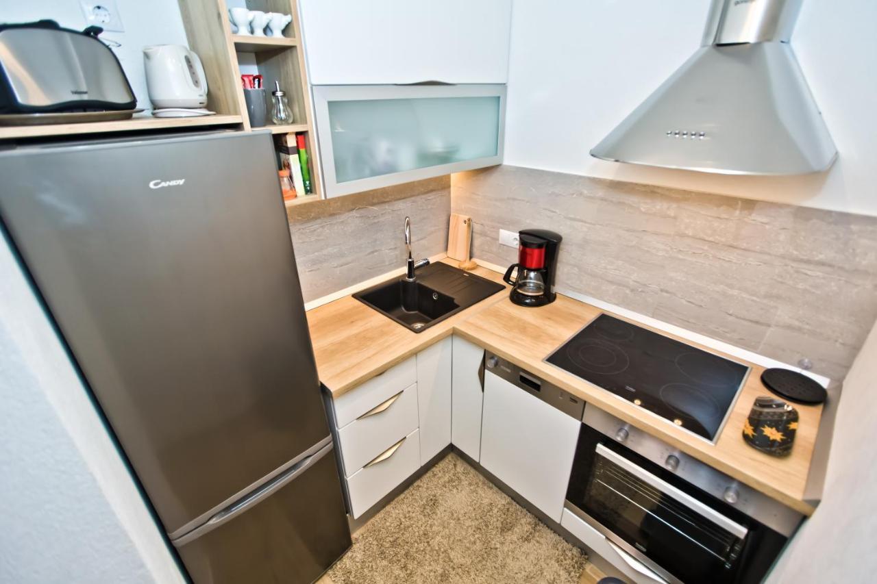 Apartments Anita Hvar Town Luaran gambar