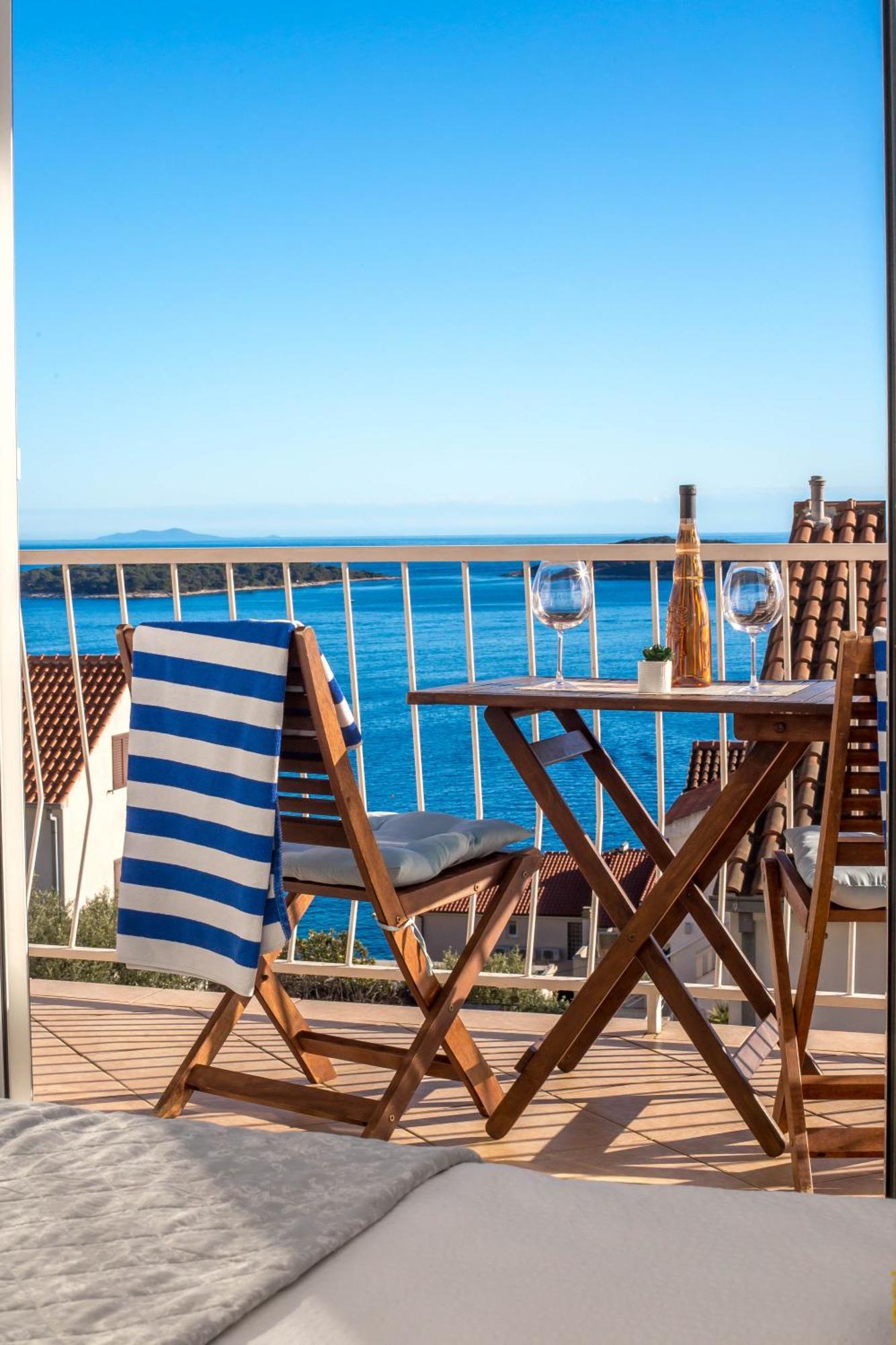Apartments Anita Hvar Town Luaran gambar