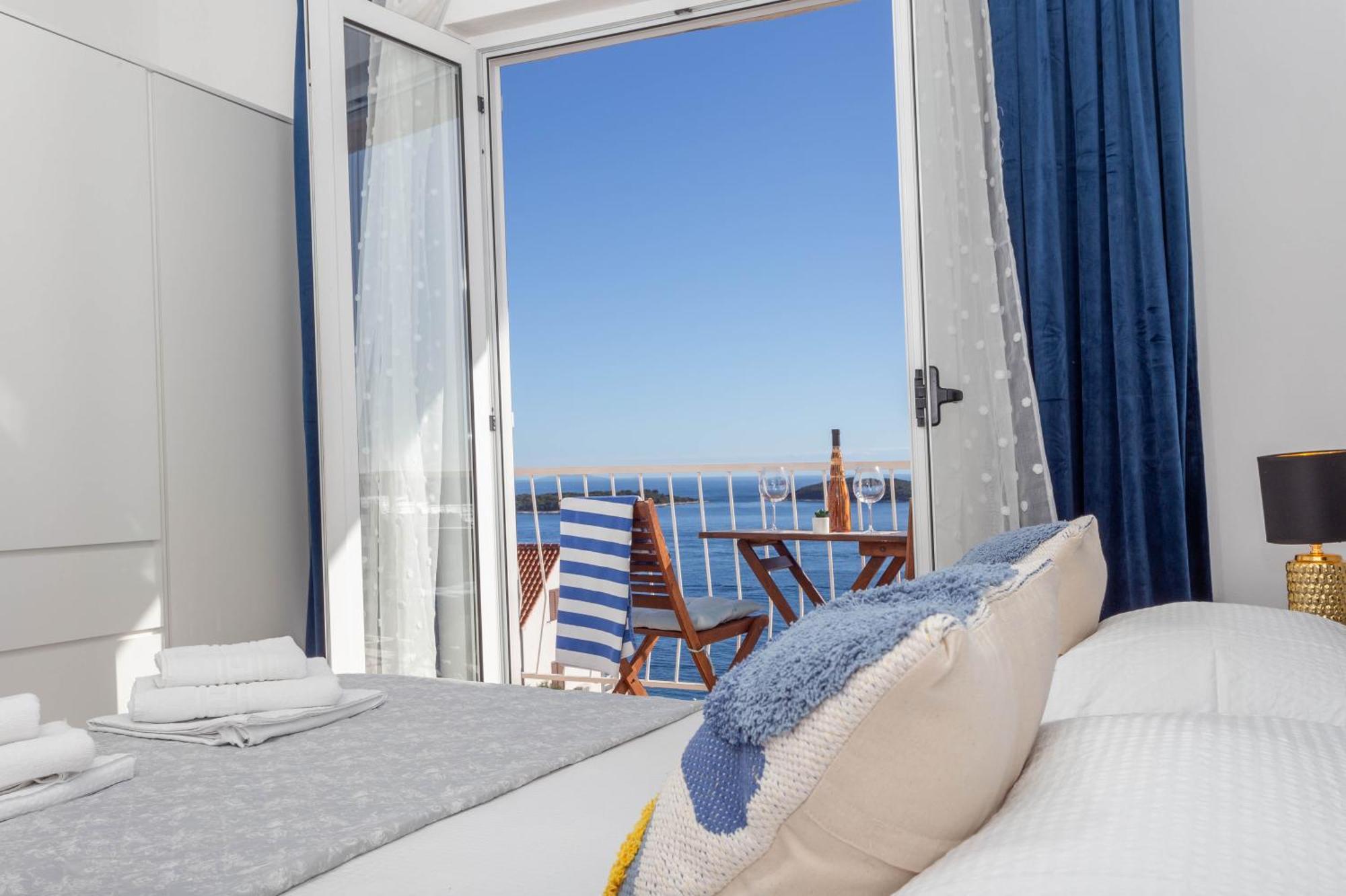 Apartments Anita Hvar Town Luaran gambar