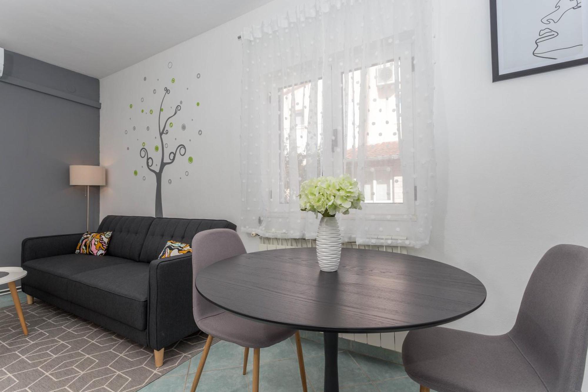 Apartments Anita Hvar Town Luaran gambar